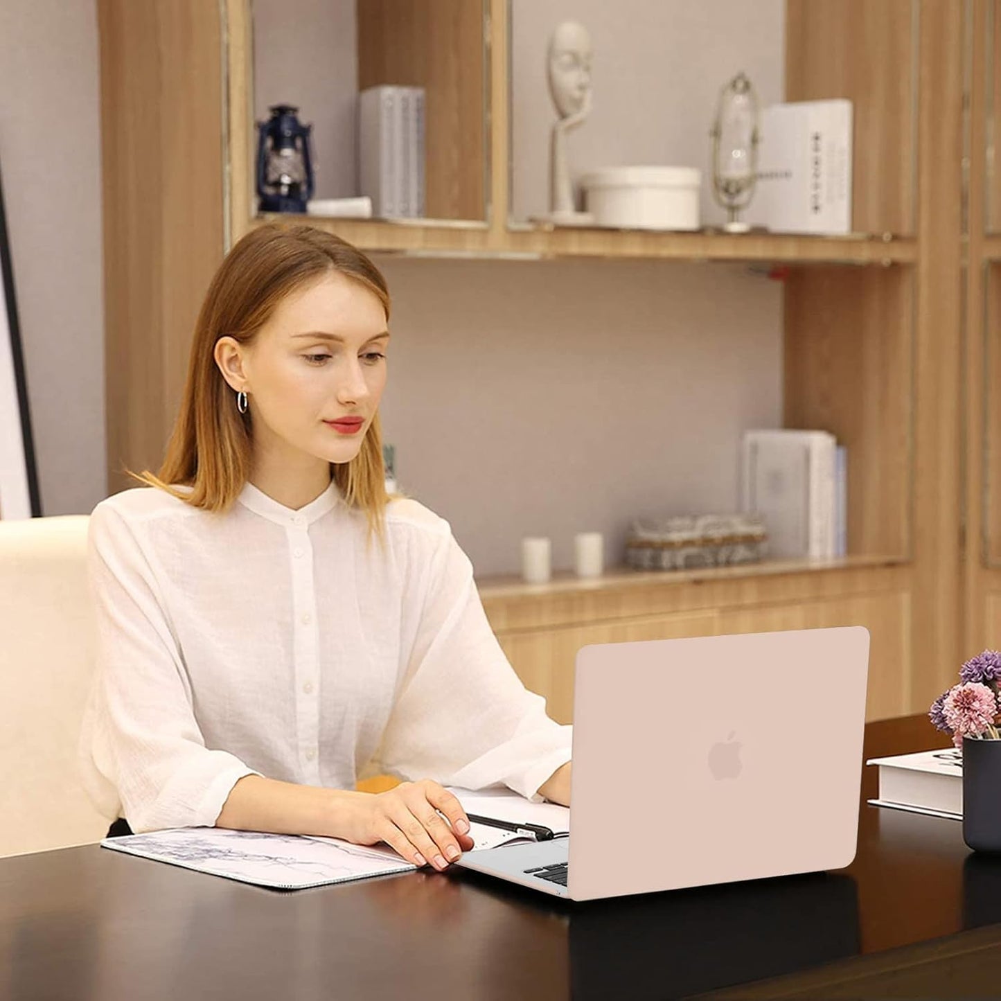 MOSISO Compatible with MacBook Air 13 inch Case 2025 2024 2023 2022 M4 A3240 M3 A3113 M2 A2681, Plastic Hard Shell&Keyboard Cover&Screen Film&Pouch for MacBook Air 13.6 inch Case, Crystal Clear