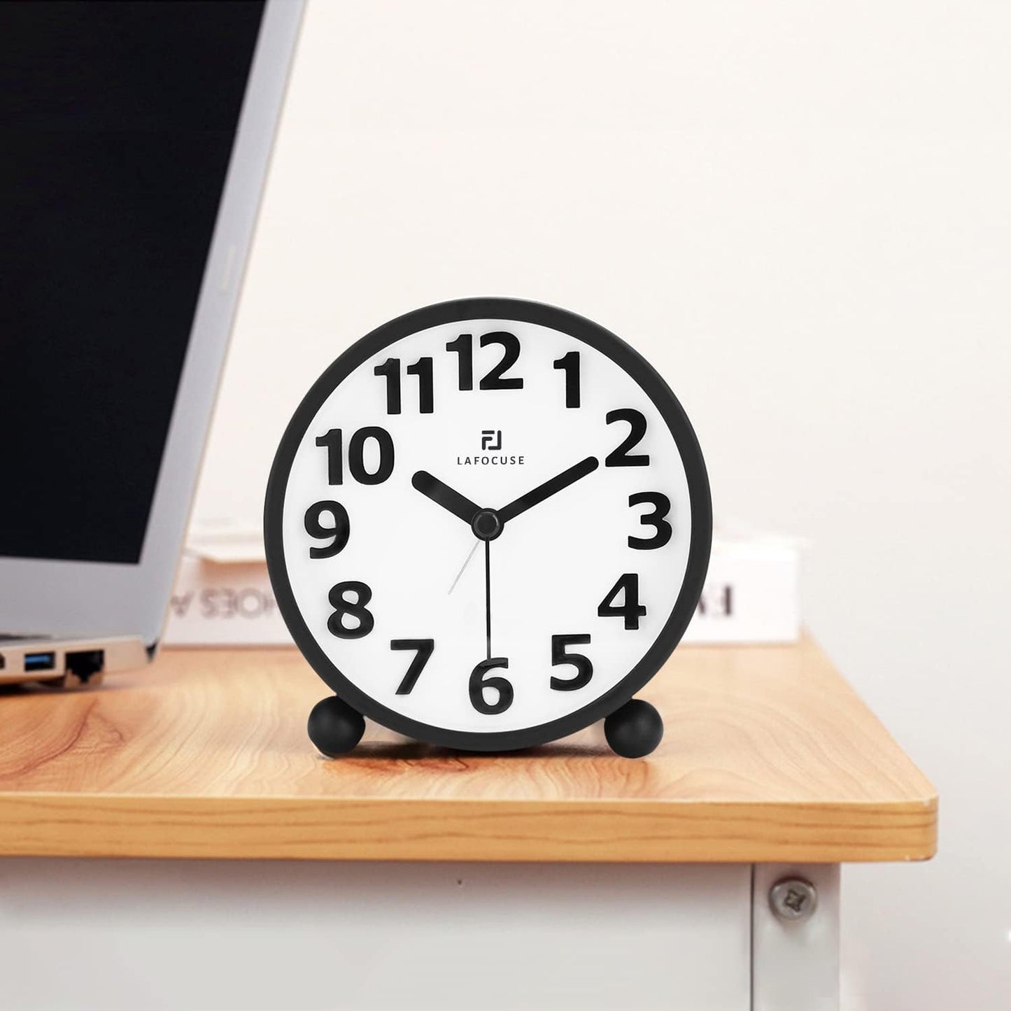 Lafocuse 4 Inch Silent Alarm Clock, Analog Alarm Clocks Non Ticking for Bedrooms Bedside Desk Table with Night Light and Snooze Function