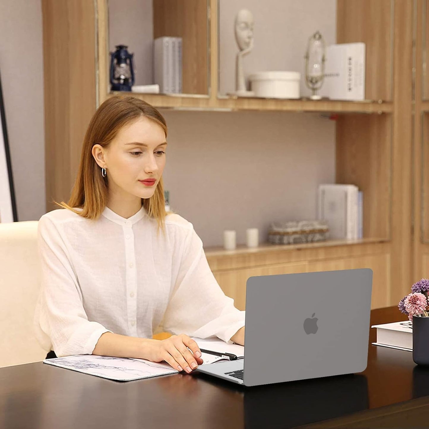 MOSISO Compatible with MacBook Air 13 inch Case 2025 2024 2023 2022 M4 A3240 M3 A3113 M2 A2681, Plastic Hard Shell&Keyboard Cover&Screen Film&Pouch for MacBook Air 13.6 inch Case, Crystal Clear