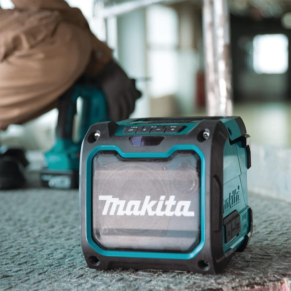 Makita DMR200C 12-18V Jobsite Speaker with Bluetooth AC/DC