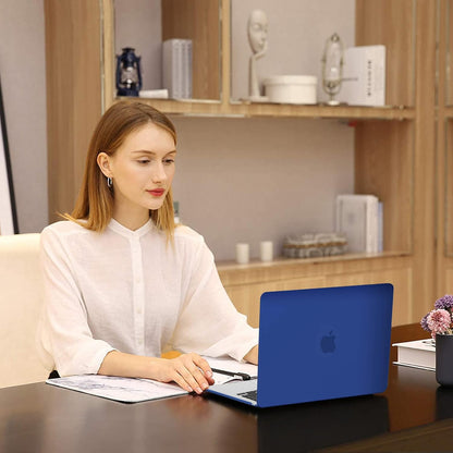 MOSISO Compatible with MacBook Air 13 inch Case 2025 2024 2023 2022 M4 A3240 M3 A3113 M2 A2681, Plastic Hard Shell&Keyboard Cover&Screen Film&Pouch for MacBook Air 13.6 inch Case, Crystal Clear