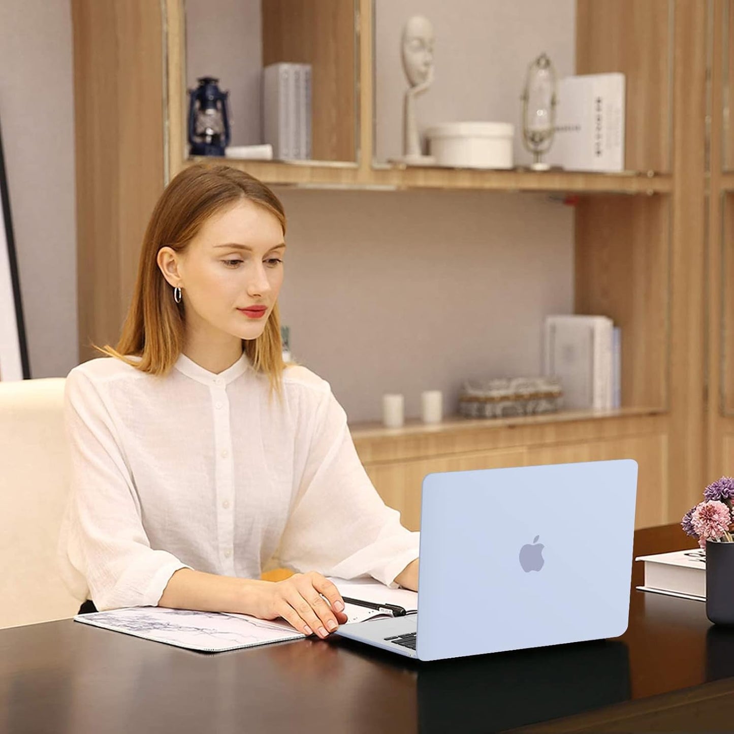 MOSISO Compatible with MacBook Air 13 inch Case 2025 2024 2023 2022 M4 A3240 M3 A3113 M2 A2681, Plastic Hard Shell&Keyboard Cover&Screen Film&Pouch for MacBook Air 13.6 inch Case, Crystal Clear