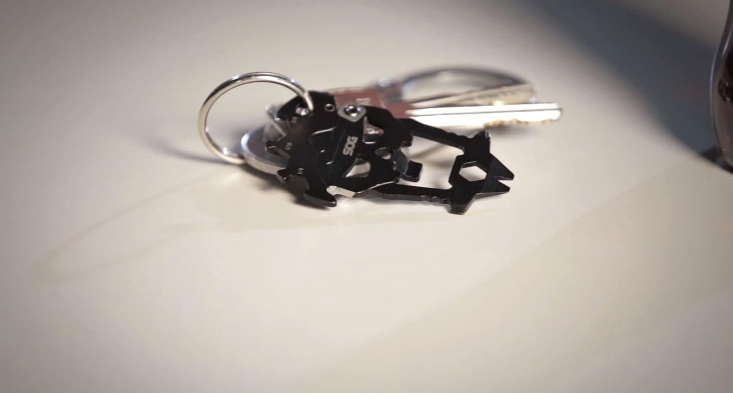SOG MACV Tool/Clam Pack