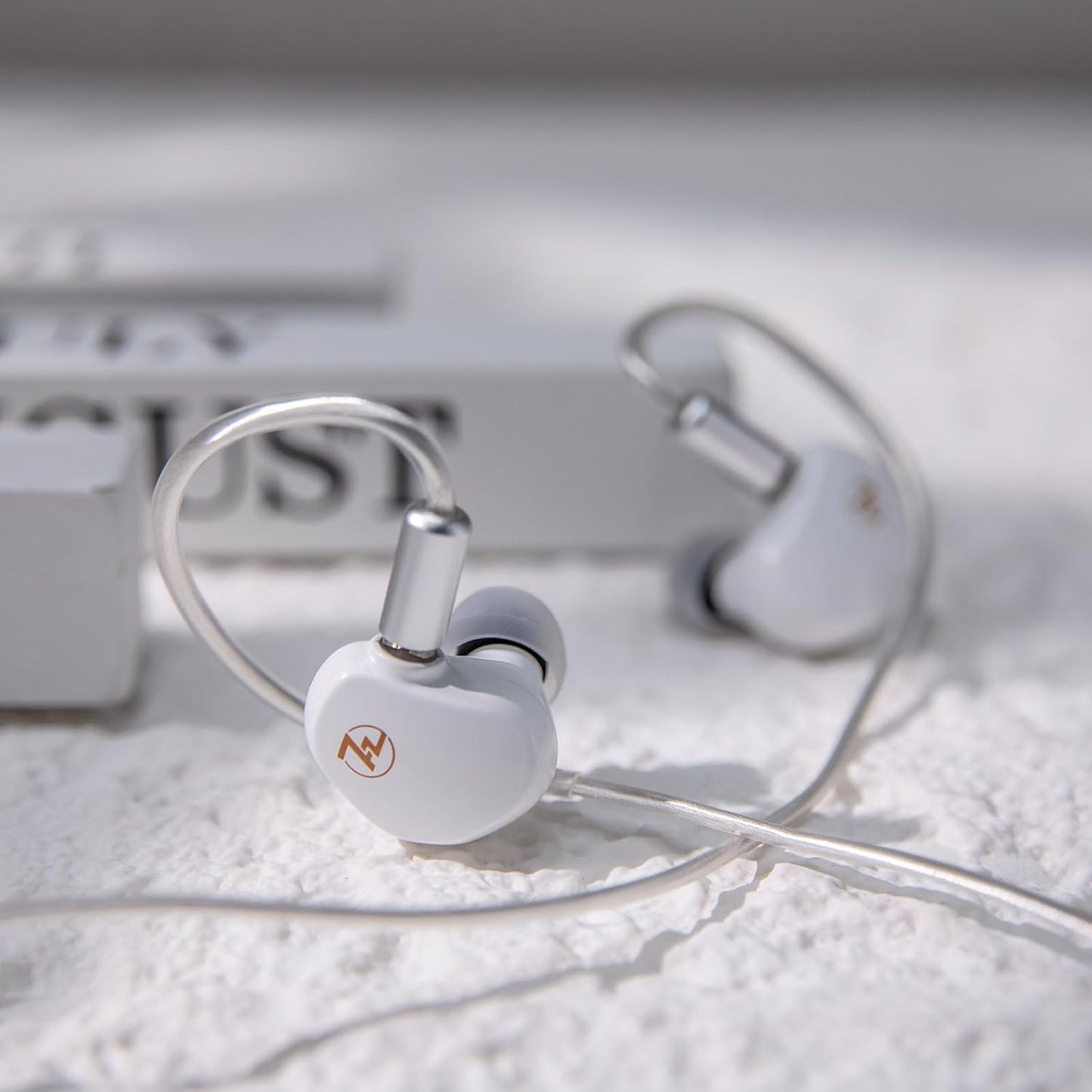 Linsoul 7HZ G1 in-Ear Monitor, 10mm DLC Diaphragm Dynamic Driver IEM Earphone, Wired Gaming Earbuds with Detachable OFC Silver-Plated Cable for Musician Audiophile (3.5mm No Mic, Black)