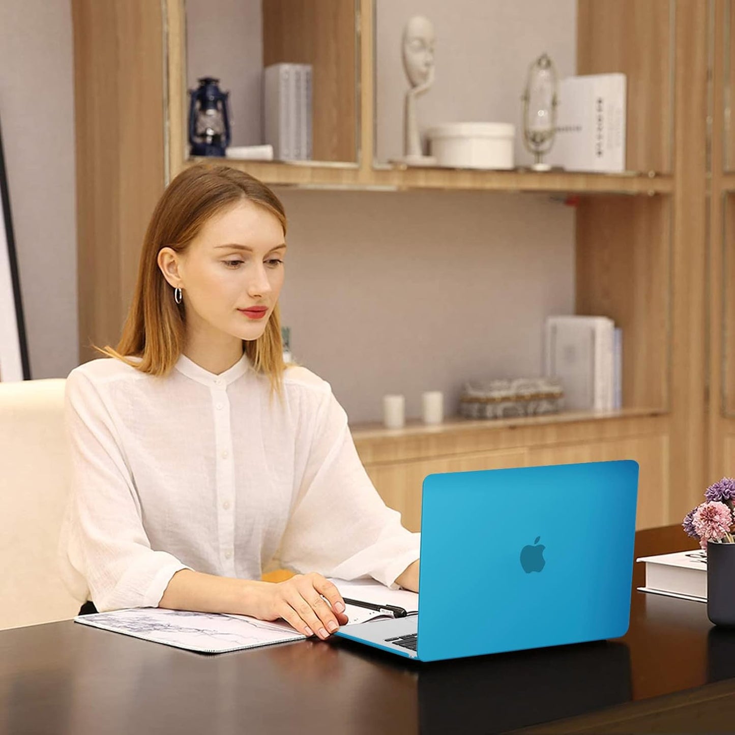 MOSISO Compatible with MacBook Air 13 inch Case 2025 2024 2023 2022 M4 A3240 M3 A3113 M2 A2681, Plastic Hard Shell&Keyboard Cover&Screen Film&Pouch for MacBook Air 13.6 inch Case, Crystal Clear