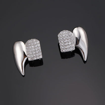 Gothic Vampire Diamond Grills Teeth Grillz Diamond Grills for Your Teeth 18k Gold Plated Double Tooth Grizz Caps Vampire Bat Fang Iced Out CZ Diamonds Grills Gothic Halloween Cosplay Party Jewelry for