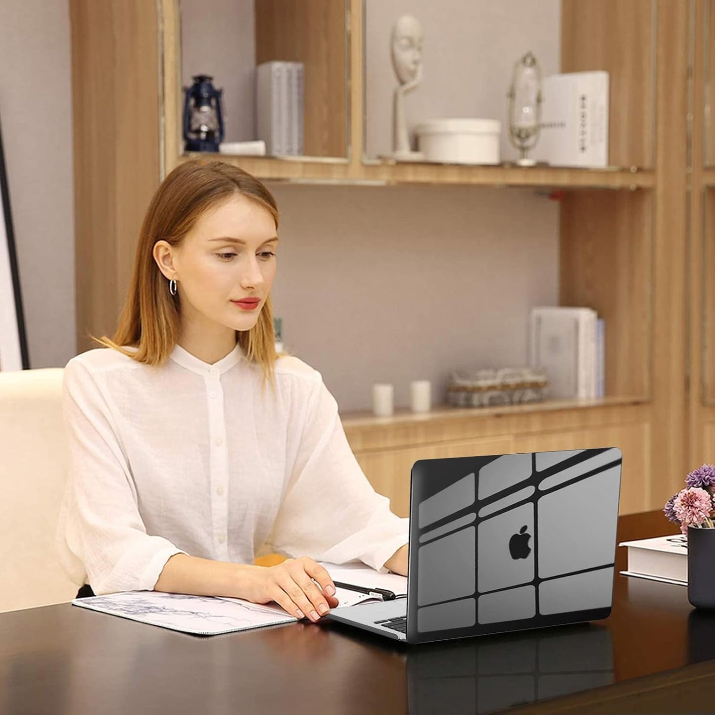 MOSISO Compatible with MacBook Air 13 inch Case 2025 2024 2023 2022 M4 A3240 M3 A3113 M2 A2681, Plastic Hard Shell&Keyboard Cover&Screen Film&Pouch for MacBook Air 13.6 inch Case, Crystal Clear