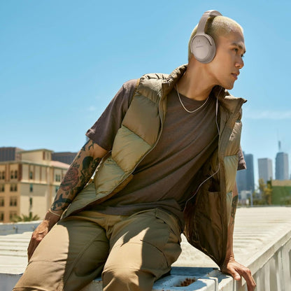 Bose QuietComfort Wireless Noise Cancelling Headphones, Bluetooth Over Ear Headphones with Up to 24 Hours of Battery Life, Sandstone - Limited Edition