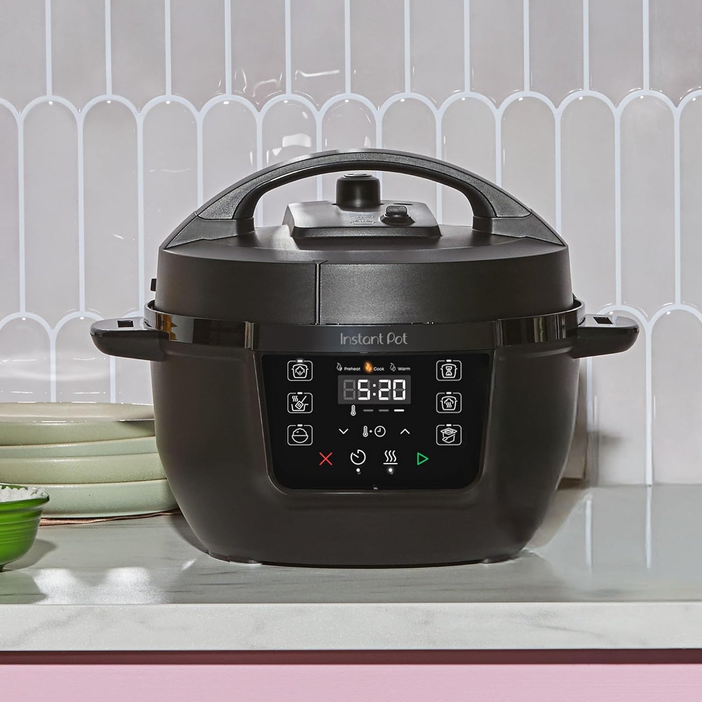 Instant Pot® RIO Mini 7-in-1 Multi-Cooker, PressureCooker, SlowCooker, RiceCooker, Steamer, Sauté, Yogurt Maker, & Warmer, Includes App With Over 2000 Recipes, 4QT, Black