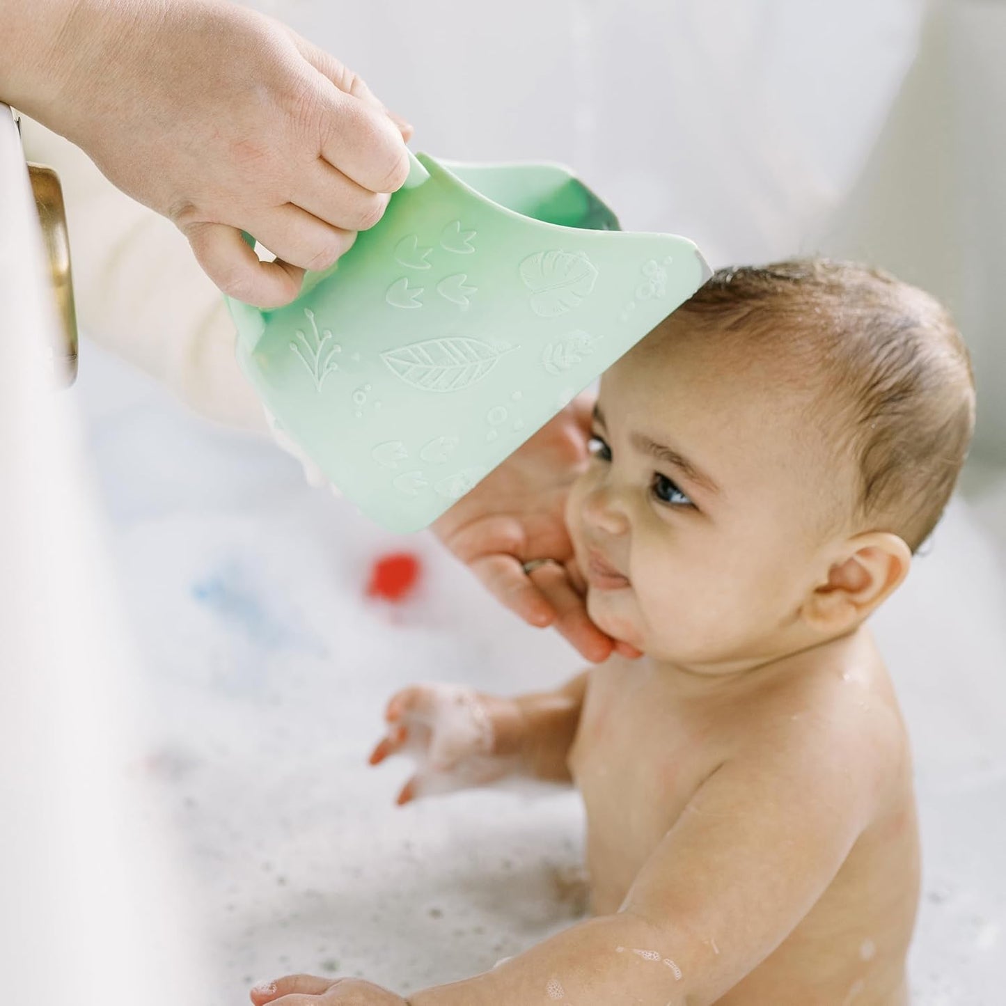 Dr. Brown's CleanUp Dino-Pour Bath Rinse Cup, 0m+, BPA Free, Certified Plastic Neutral