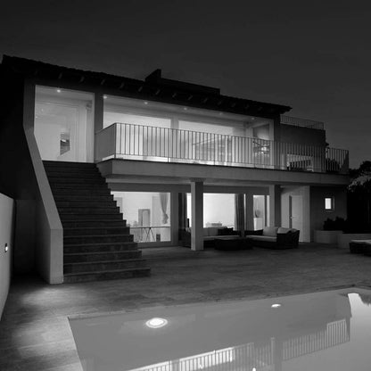 TP-Link Tapo 2K HD Security Camera Outdoor Wired, Built-in Siren, Night Vision, IP66 Weatherproof, Motion/Person Detection, Works w/Alexa & Google Home, Cloud/SD Card Storage, 2-Way Audio,White