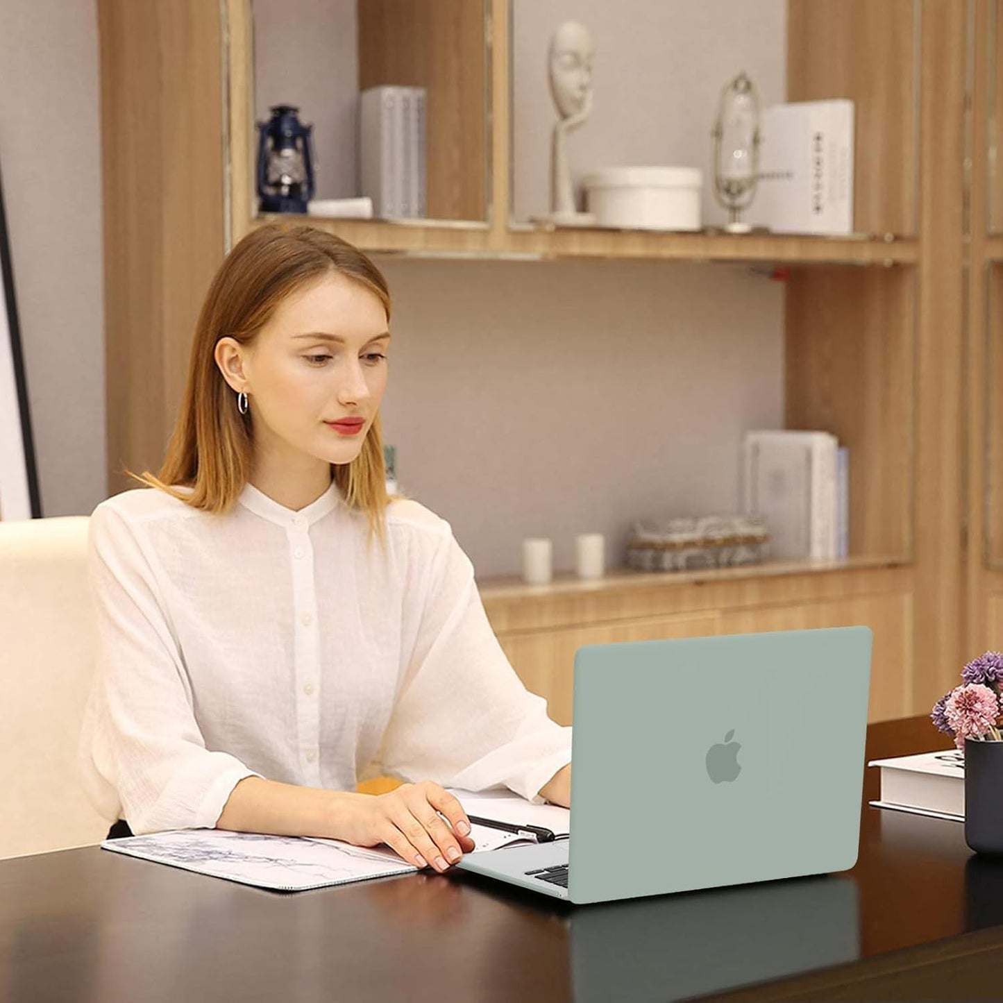 MOSISO Compatible with MacBook Air 13 inch Case 2025 2024 2023 2022 M4 A3240 M3 A3113 M2 A2681, Plastic Hard Shell&Keyboard Cover&Screen Film&Pouch for MacBook Air 13.6 inch Case, Crystal Clear