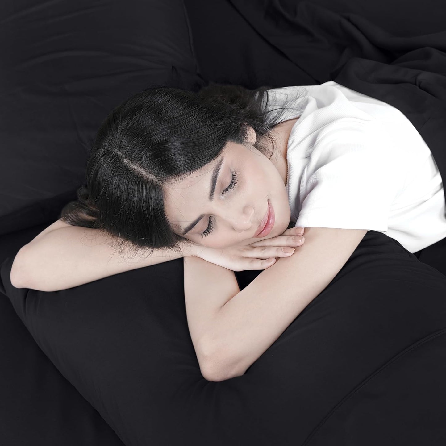 Utopia Bedding Queen Bed Sheet Set - 4 Piece Bedding - Soft Brushed Microfiber Fabric - Shrinkage & Fade Resistant - Easy Care (White)