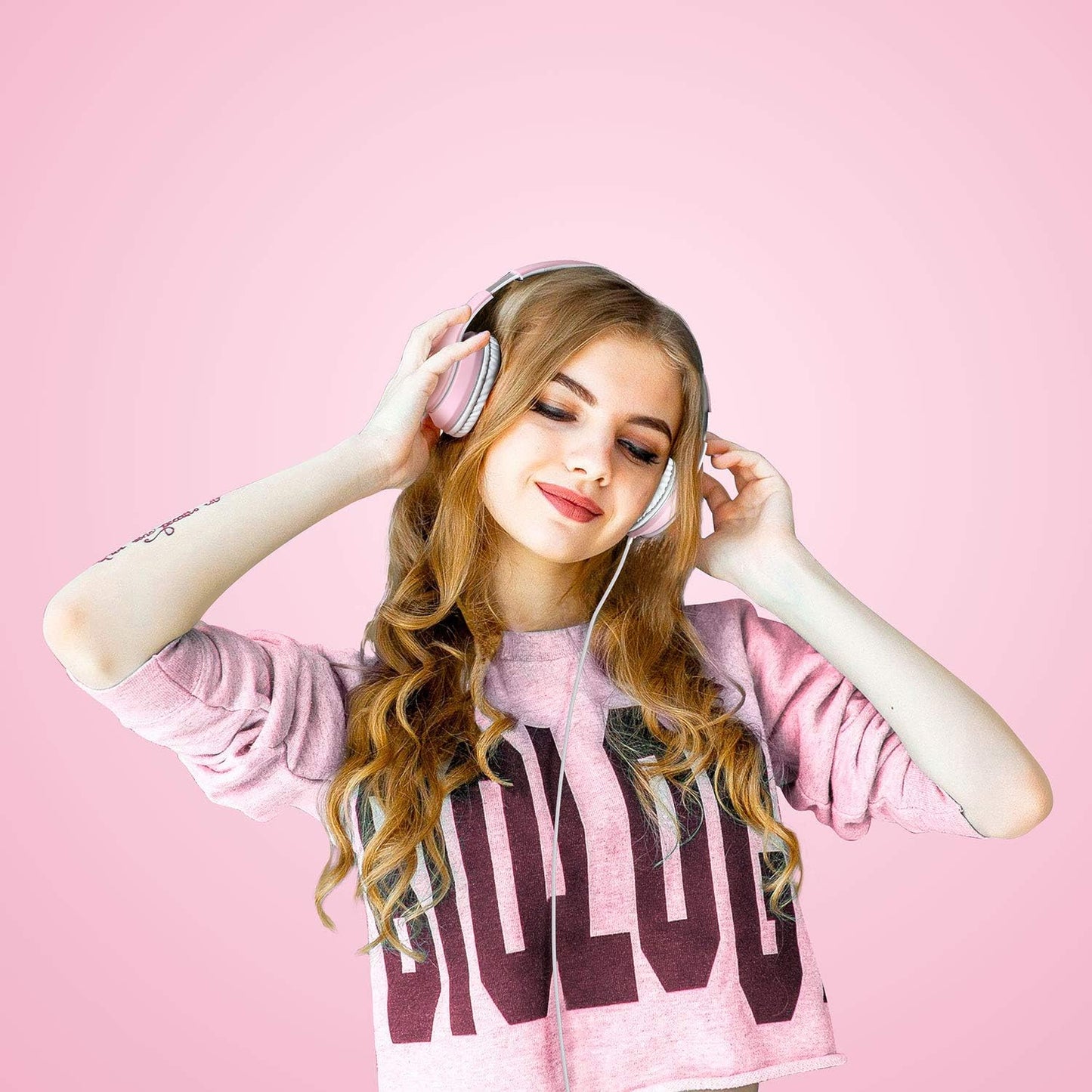 LORELEI X6 Over-Ear Wired Stereo Bass Headphones with Microphone, Lightweight, Foldable & Portable with 1.45M No-Tangle for Smartphone, Tablet, MP3/4, Space Black