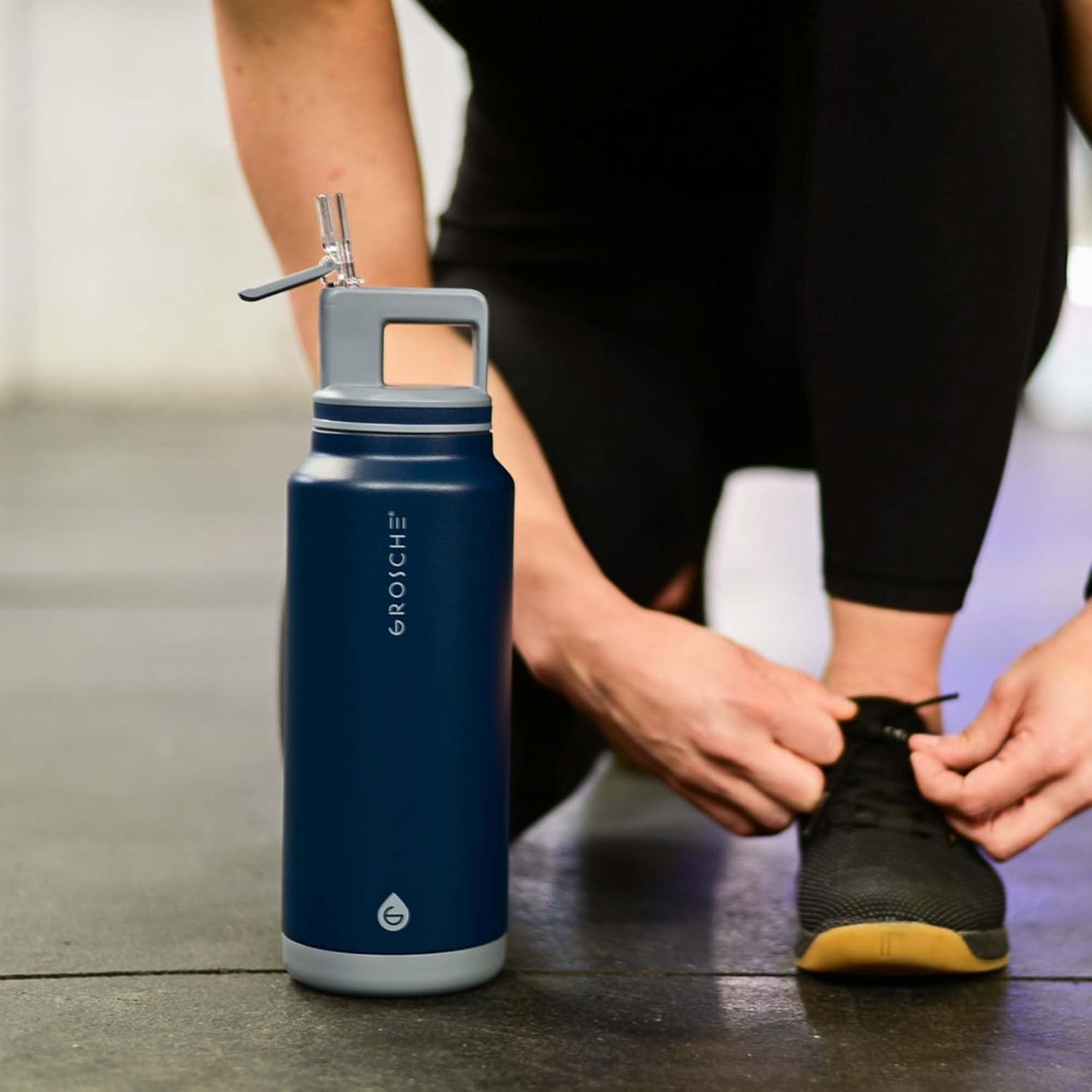 GROSCHE Alpine Flip 'N Sip 16oz Insulated Water Bottle - Stainless Steel, Leakproof Flask with Straw - Perfect for Gym, Travel, Sports & Outdoor Use, Canadian Brand! - 16 fl. oz, Scuba Blue