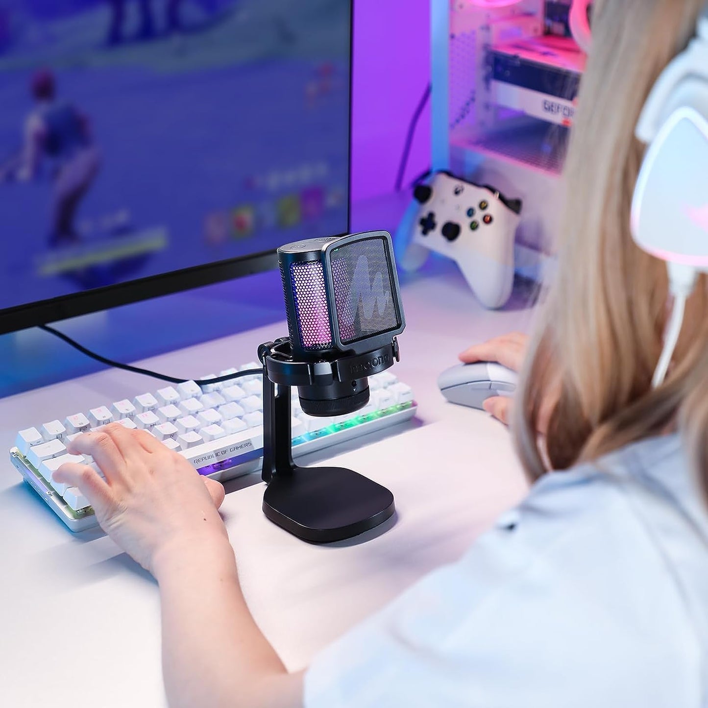 MAONO Gaming USB Microphone, Noise Cancellation Condenser mic with Mute, Gain, Monitoring, Boom Arm for Streaming, Podcast, Vocal, Twitch, YouTube, Discord, PC, Computer, PS4, PS5, Mac, DGM20S