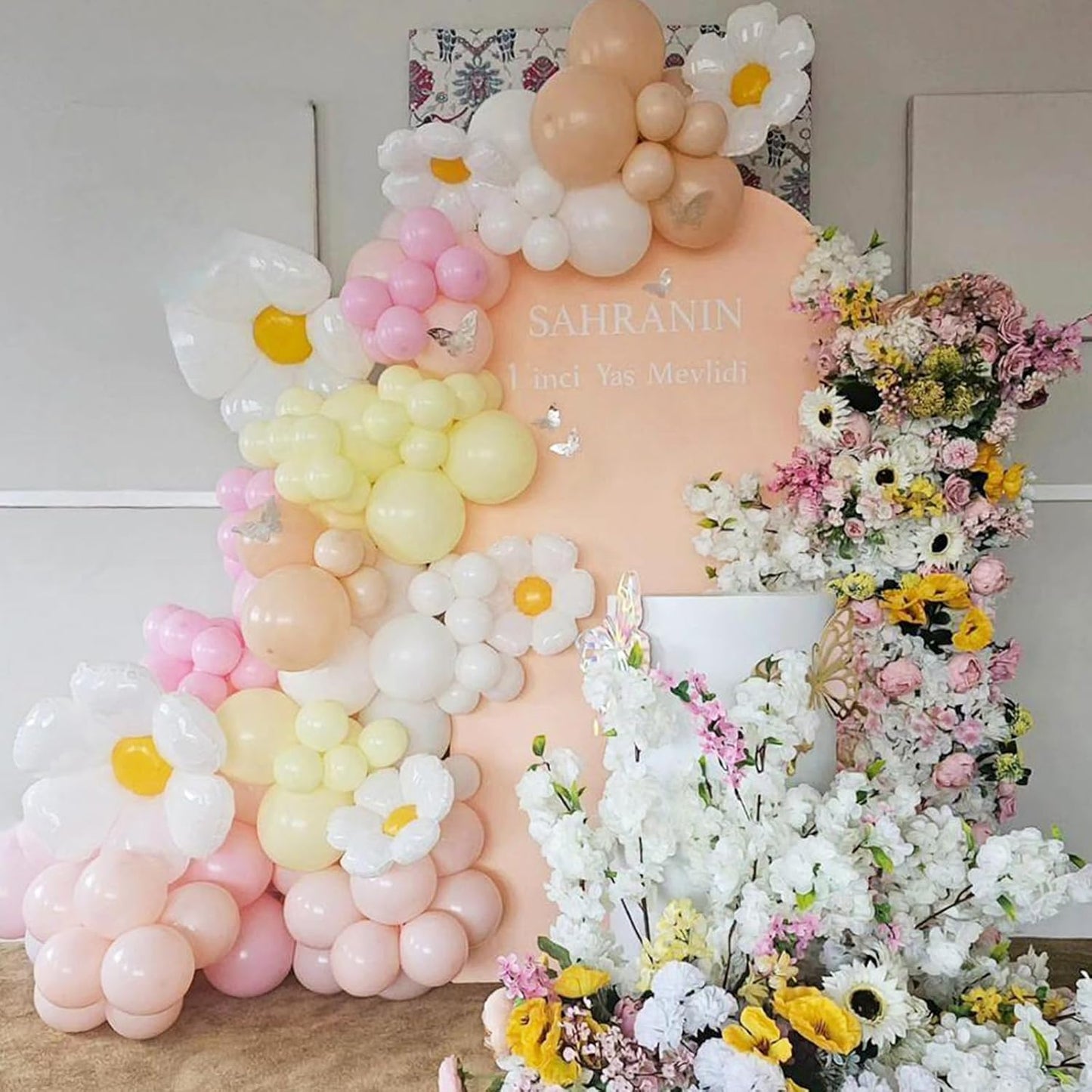 Gold Metallic Chrome Latex Balloon Arch Kit, 102PCS 18In 12In 10In 5In Arch Garland For Festival Picnic, Engagement, Wedding, Birthday Party, Gold Theme Anniversary Decoration With 33FT Ribbon
