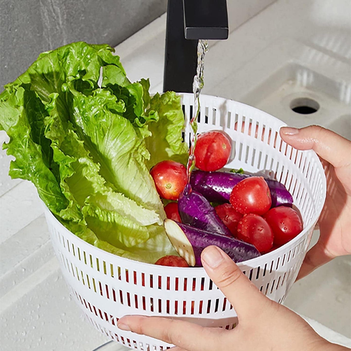 Electric Salad Spinner, 4L Wireless USB Salad Spinner Dehydrator for Fruit Vegetables, Large Capacity Salad Vegetable Dryer, Quick Drainage Electric Mixer White
