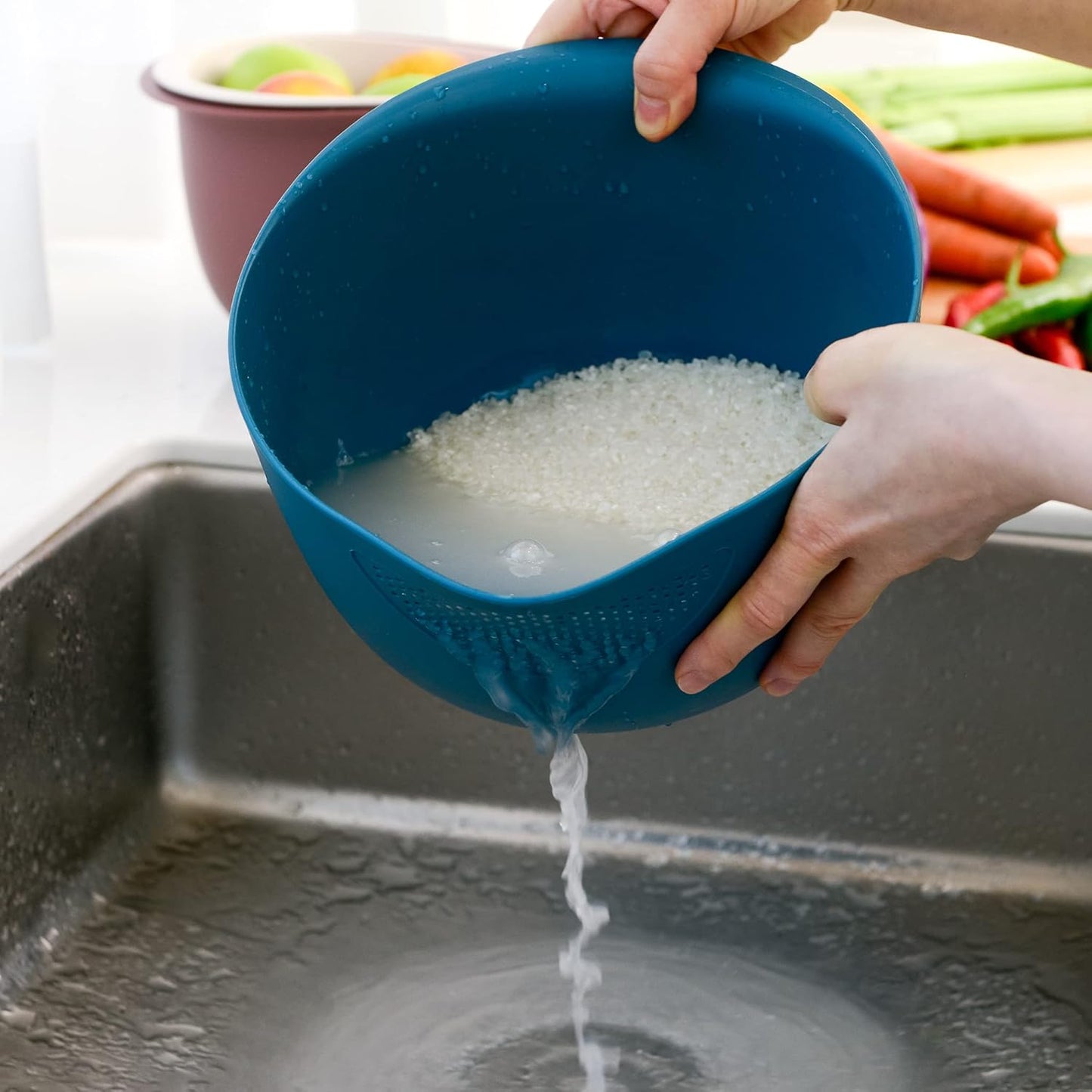 Blue Ginkgo Rice Washing Bowl and Colander Kitchen Set - Strain Rice, Quinoa and Small Grains - Soak, Wash and Drain Produce (4 Quart) - Cream and Limestone