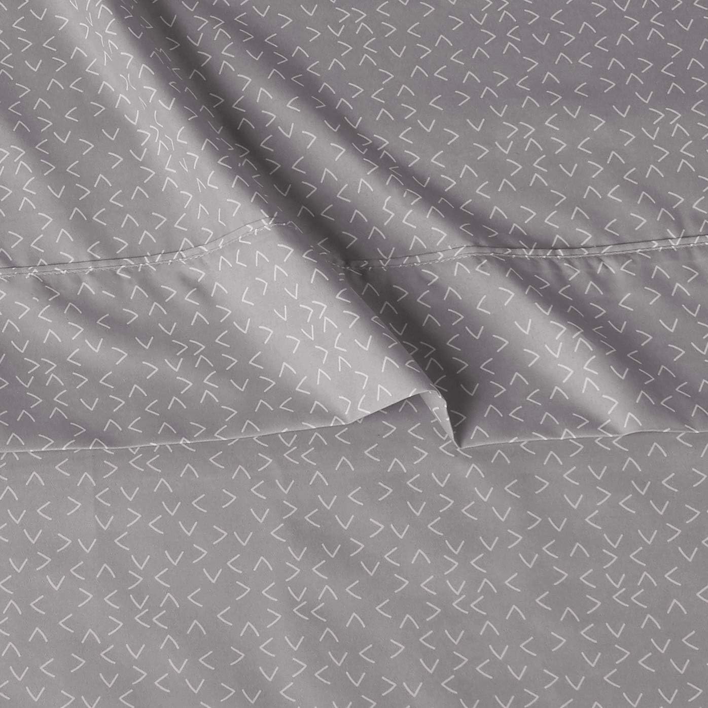 Amazon Basics Lightweight, Breathable Microfiber 4-Piece Bed Sheet Set with 14-Inch Deep Pockets, Full, Blush Pink, Solid