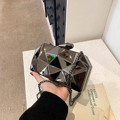 Clutch Purses for Women Lattice Pattern Metal Handbag Chain Geometric Evening Bag for Women