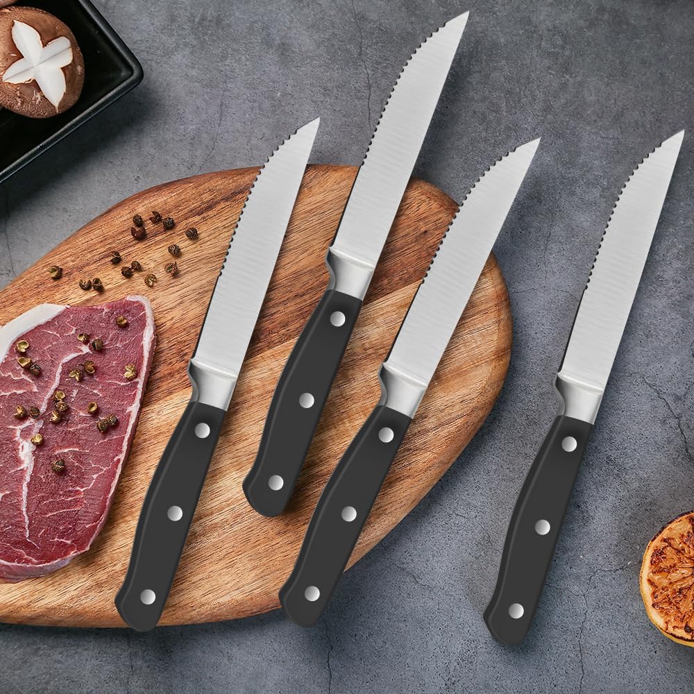 Amazon Basics Premium 8-Piece Kitchen Steak Knife Set, Black