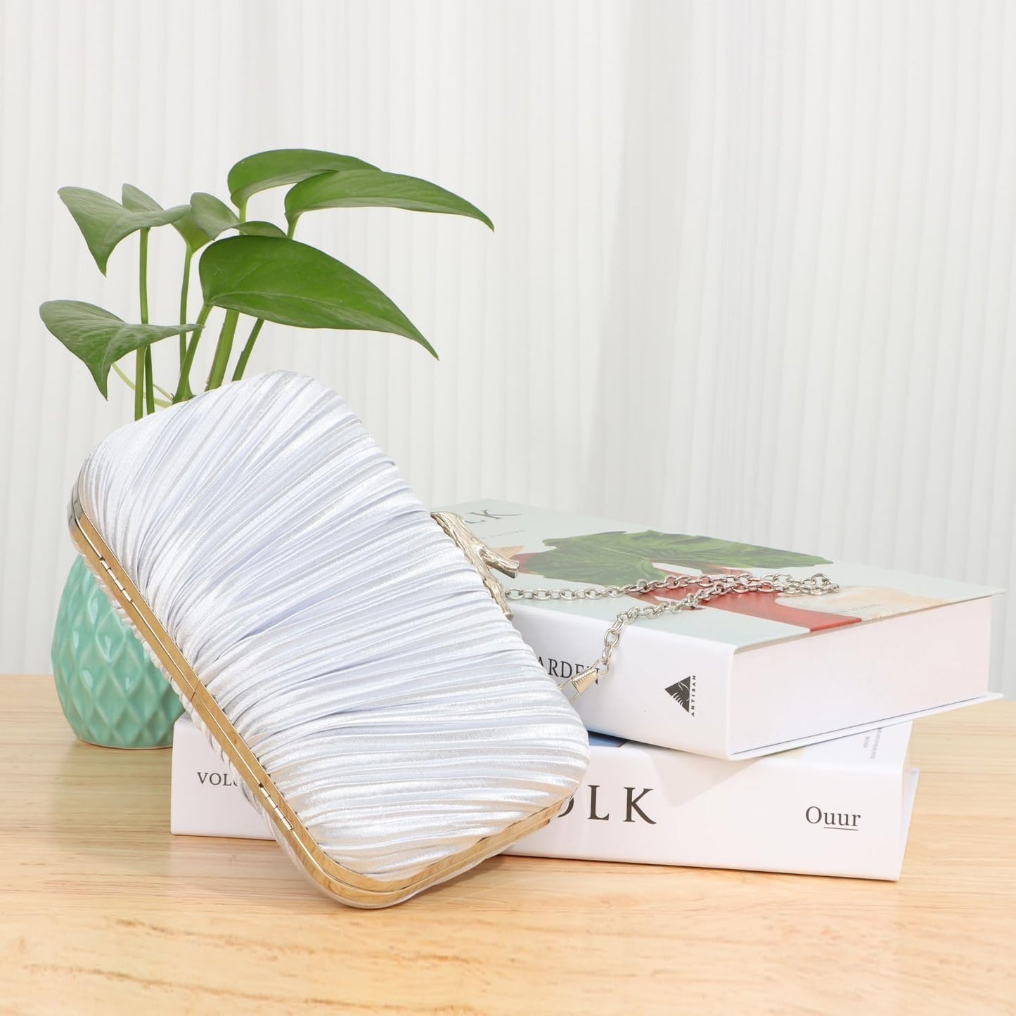 Clutch Purses for Women Evening Bag Pleated Clutch Bag with Chain Party Purses Handbag for Cocktail/Prom/Party/Wedding/Formal