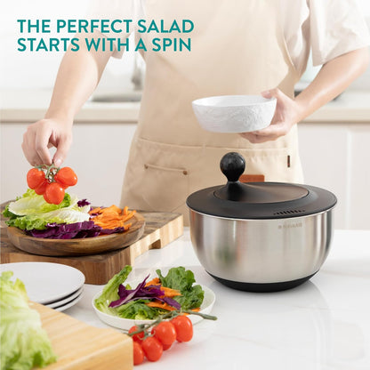 Navaris Salad Spinner with Lid - Salad Spinner Stainless Steel - Salad Dryer - Easy Washing, Drying and Spinning - Includes Grating and Slicing Discs