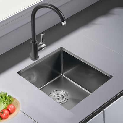 MENATT 20-inch Undermount Kitchen Sink, SUS304 Stainless Steel Handmade Single Bowl Kitchen Sink with Sink Strainer (Brushed), 20"x16"x9"