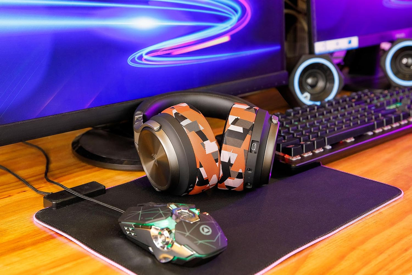 WC Freeze Virtuoso - Hybrid Fabric Cooling Gel Replacement Earpads for Corsair Virtuoso Gaming Headset, Made by Wicked Cushions, Improved Durability, Thickness and Sound Isolation | Gold Marble