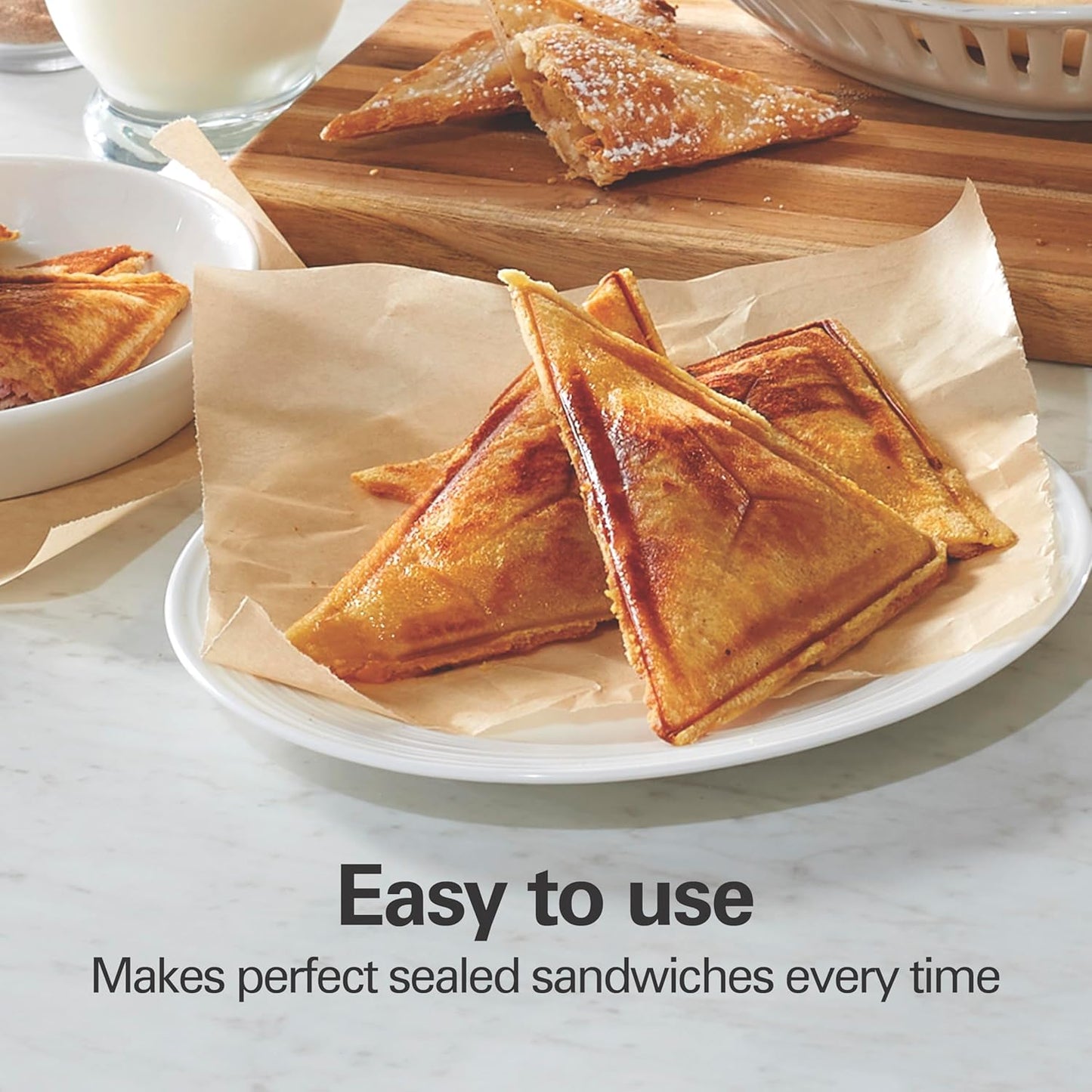 Hamilton-Beach-Electric-Sandwich-Maker-and-Toaster-Makes-Omelets-and-Grilled-Cheese,-4-Inch,-Easy-to-Store,-Black-(25430)