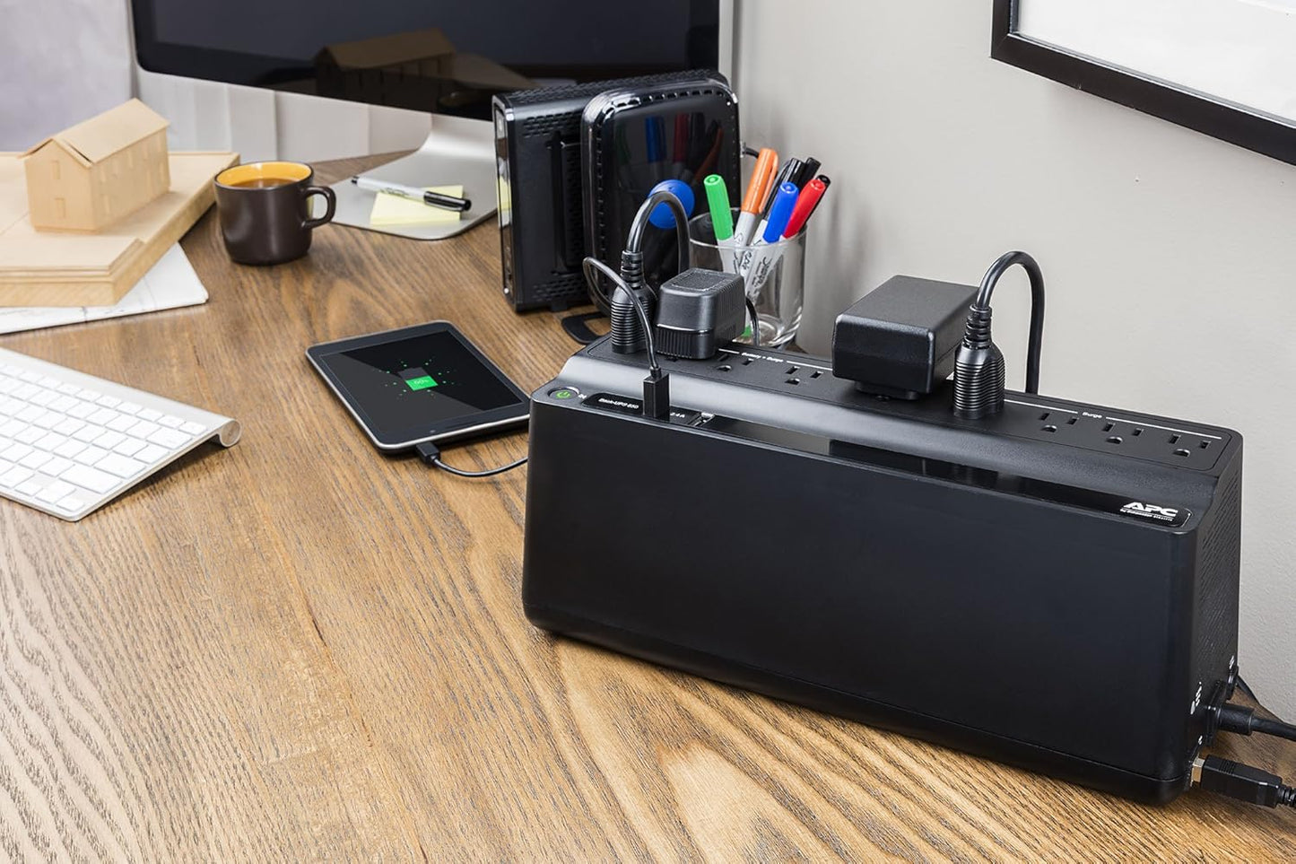 APC 1500VA UPS Battery Backup & Surge Protector, APC UPS Back-UPS Pro (BX1500M)