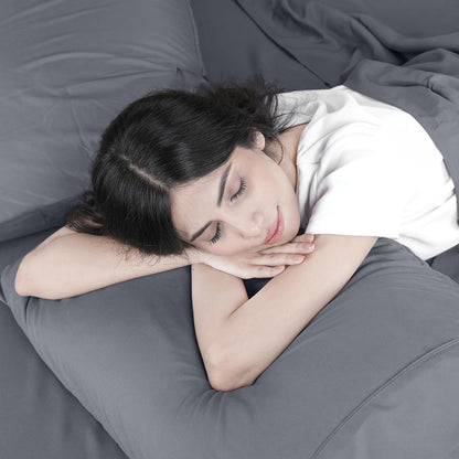 Utopia Bedding Queen Bed Sheet Set - 4 Piece Bedding - Soft Brushed Microfiber Fabric - Shrinkage & Fade Resistant - Easy Care (White)