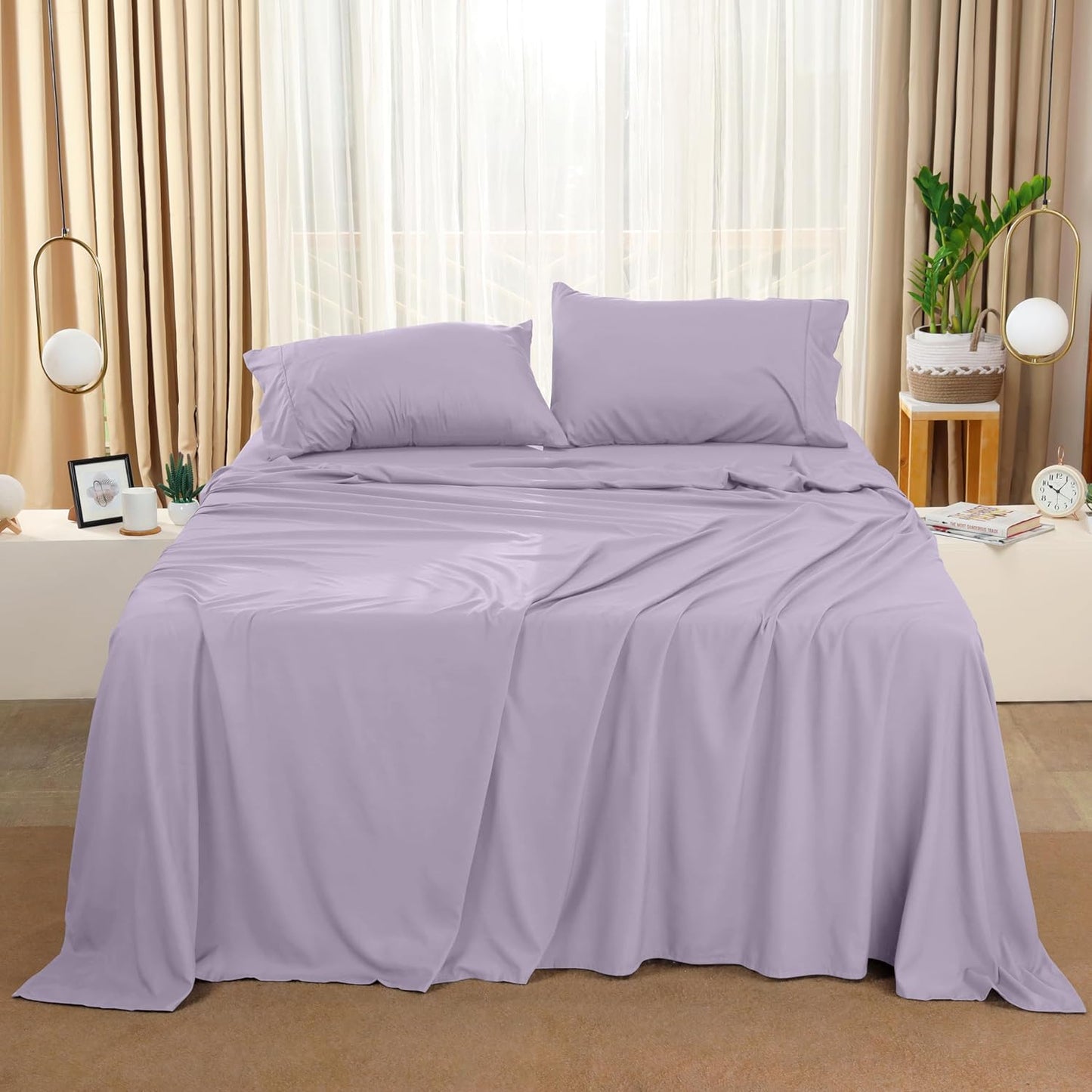 Utopia Bedding Queen Bed Sheet Set - 4 Piece Bedding - Soft Brushed Microfiber Fabric - Shrinkage & Fade Resistant - Easy Care (White)