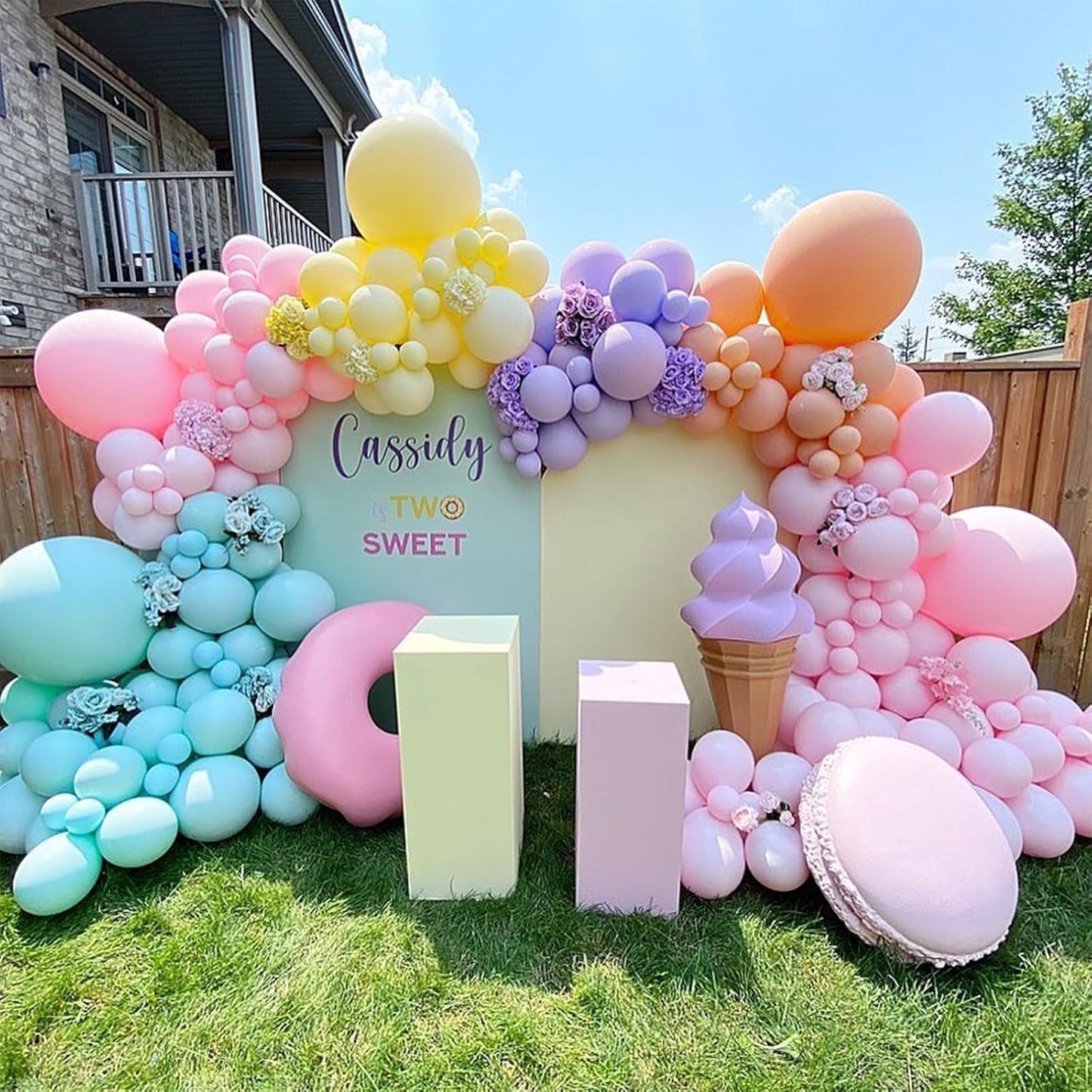 Gold Metallic Chrome Latex Balloon Arch Kit, 102PCS 18In 12In 10In 5In Arch Garland For Festival Picnic, Engagement, Wedding, Birthday Party, Gold Theme Anniversary Decoration With 33FT Ribbon