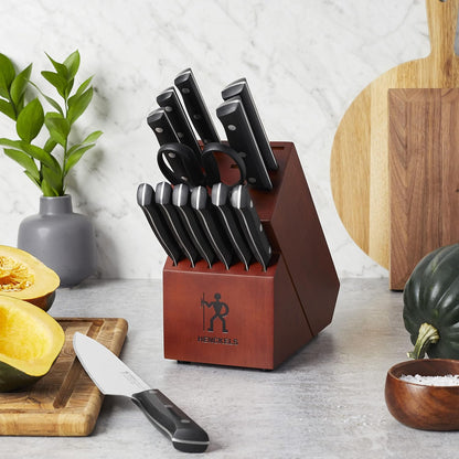 HENCKELS Everedge Dynamic 14 Piece Serrated Stainless Steel Knife Block Set - Professional Cutlery Set, Knives for Chopping, Slicing, Dicing & Cutting, Dishwasher Safe, Rubberwood in Brown