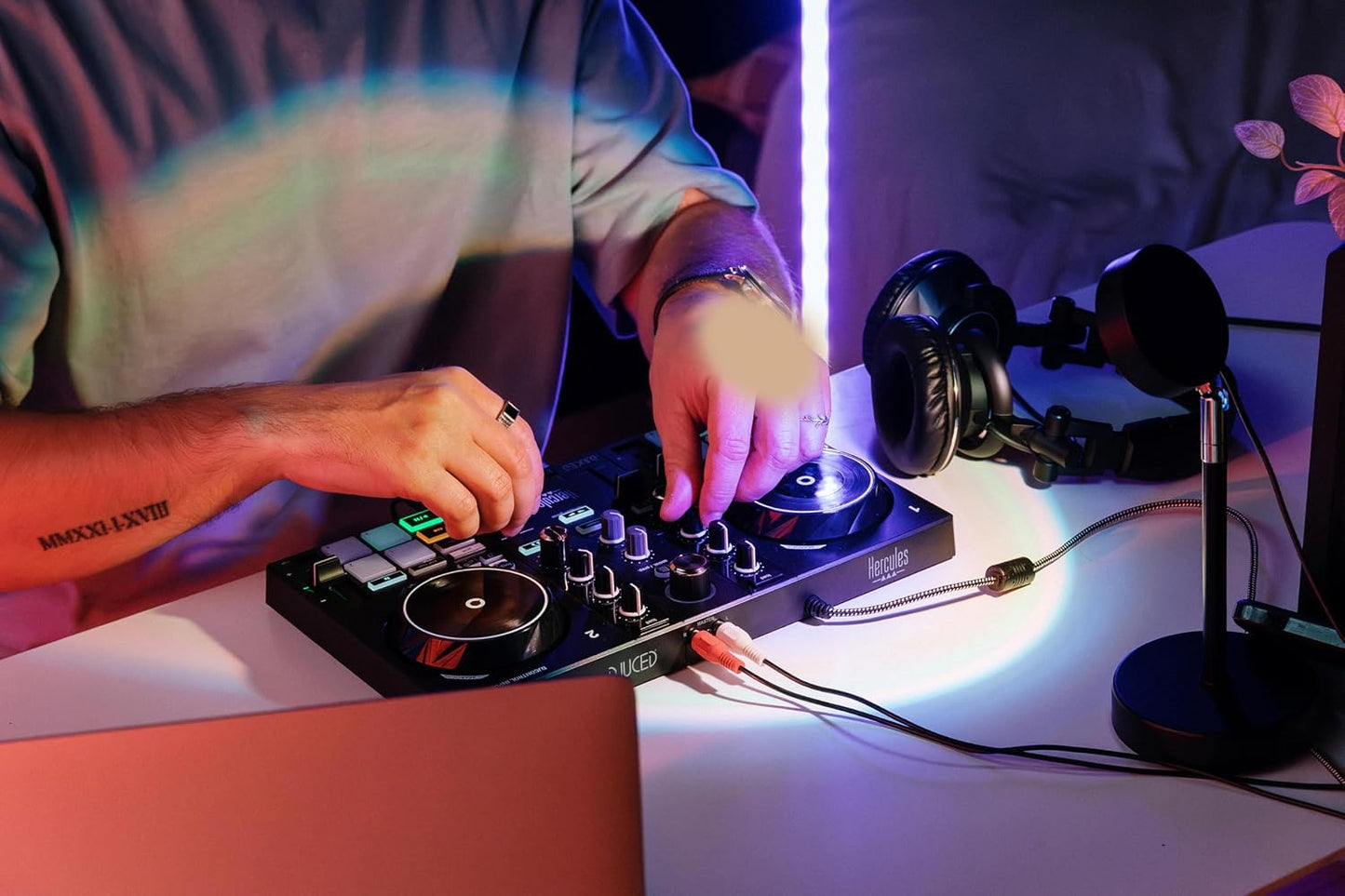 Hercules DJControl Inpulse 200 MK3 DJ Controller, 2 Deck DJ Mixer with Jog Wheels, Pads, Crossfader, Beginner DJ Equipment with Tutorials and Streaming, Compact Portable DJ Board, Compatible with PC
