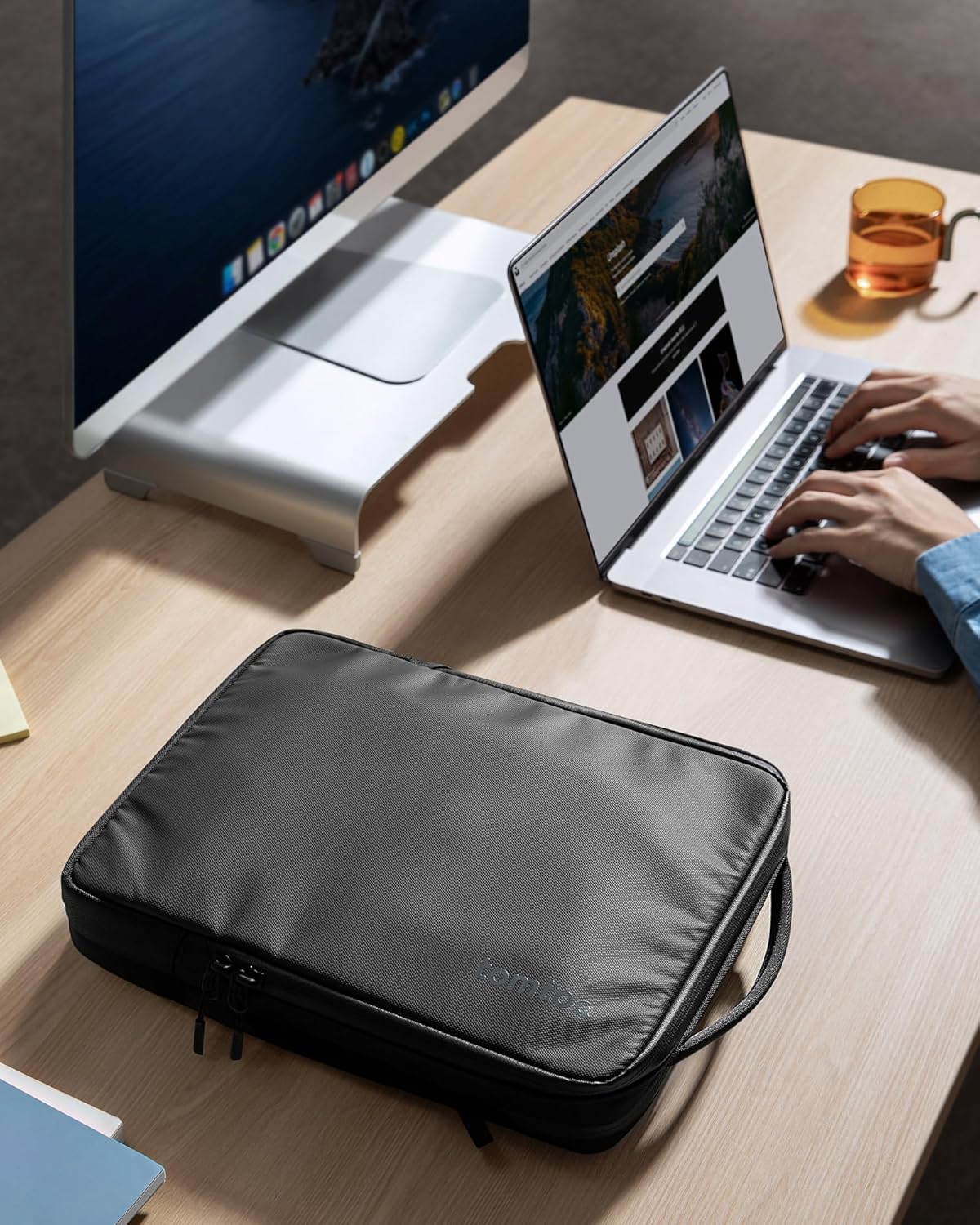 tomtoc 360 Protective Laptop Shoulder Bag for 16-inch MacBook Pro M4/M3/M2/M1 Pro/Max A3403 A3186 A2991 2024-2021, 15-inch MacBook Air 2025-2023, Dell XPS 16/15, Cordura Ballistic Nylon Fabric