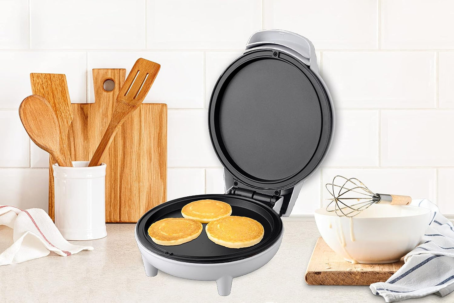 Courant White Personal Griddle/Pizza Maker 7" 1pc