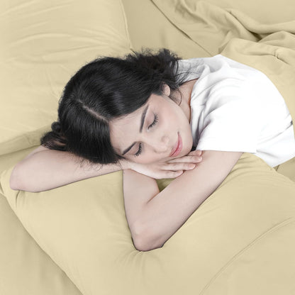 Utopia Bedding Queen Bed Sheet Set - 4 Piece Bedding - Soft Brushed Microfiber Fabric - Shrinkage & Fade Resistant - Easy Care (White)