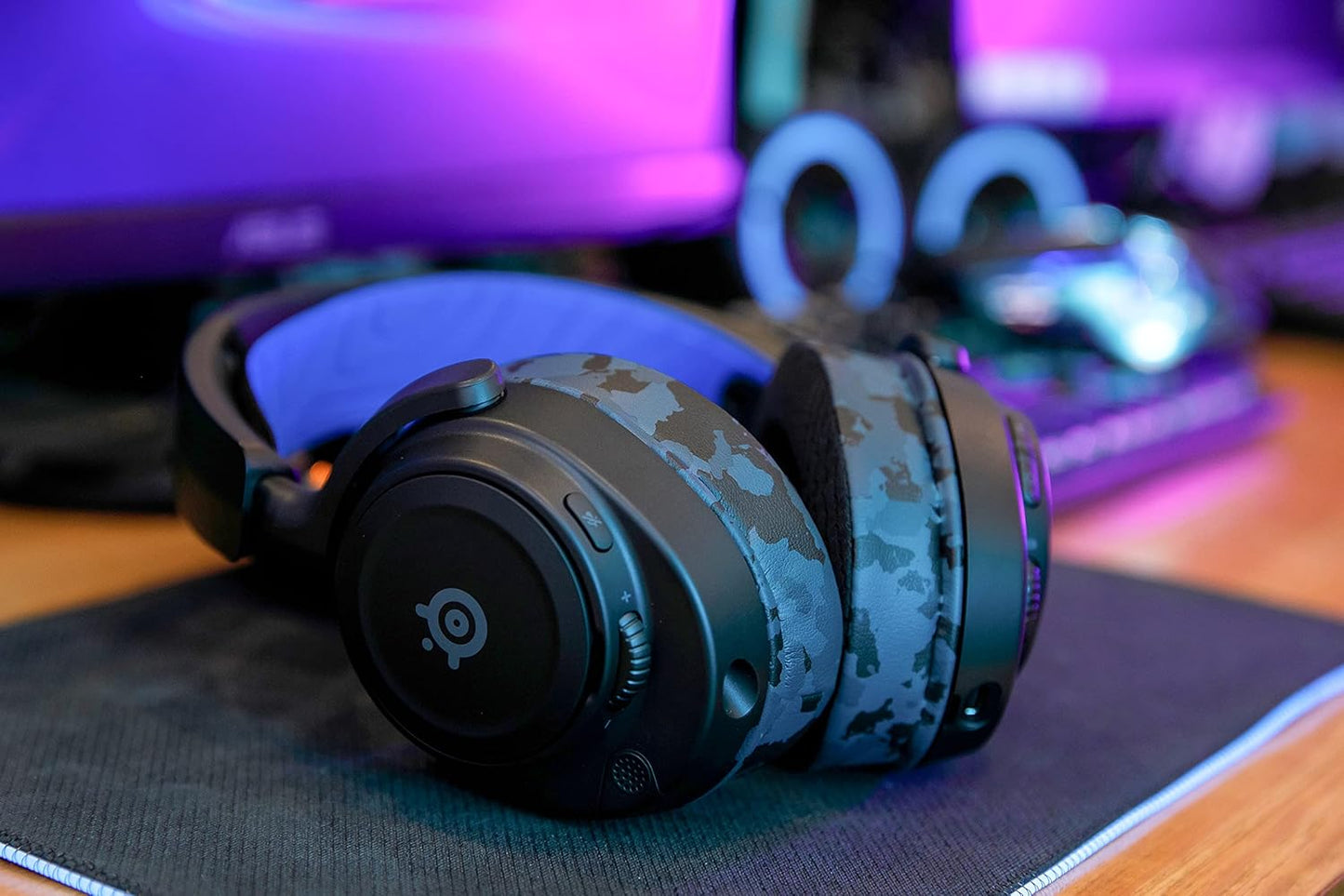 WC Freeze for Arctis Nova - Hybrid Fabric Cooling Gel Replacement Earpads for Arctis Nova Pro Wired, Nova 7, 5, 4, 3, 1 - Made by Wicked Cushions (Does Not Fit Nova Pro Wireless) | Black