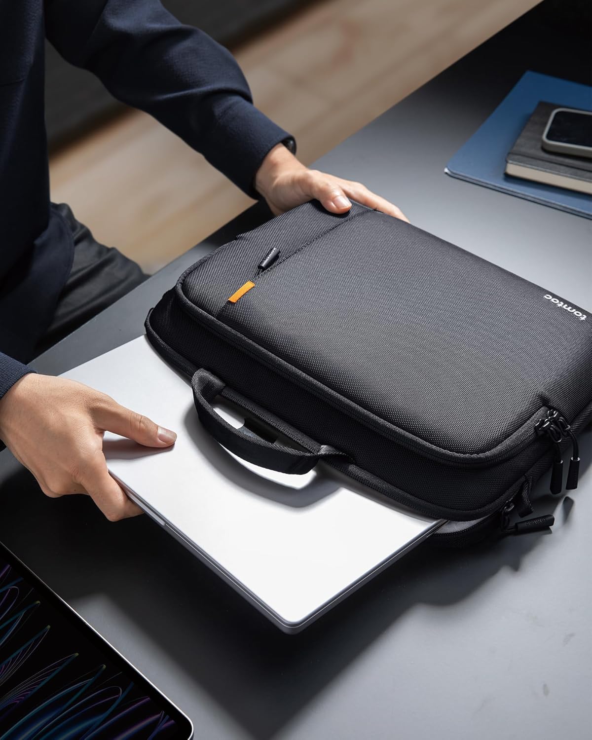 tomtoc 360 Protective Laptop Carrying Case for 16-inch MacBook Pro M4/M3/M2/M1 Pro/Max A3403 A3186 A2991 A2780, Water-resistant Laptop Shoulder Bag fits 15-inch MacBook Air M4 2025, M3/A3114, M2/A2941