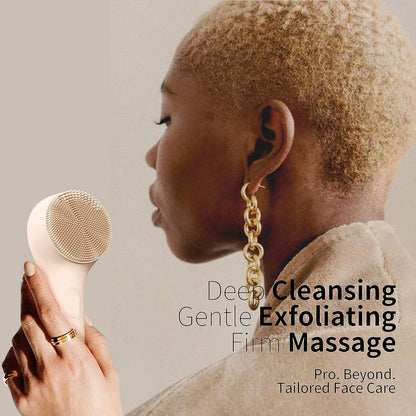 Silicone Face Scrubber, NågraCoola CLIE 2.0 Facial Cleansing Brush, Rechargeable, Waterproof Face Scrub Brush for Cleansing, Exfoliating, Massaging, Electric Facial Exfoliator for Women & Men - Black