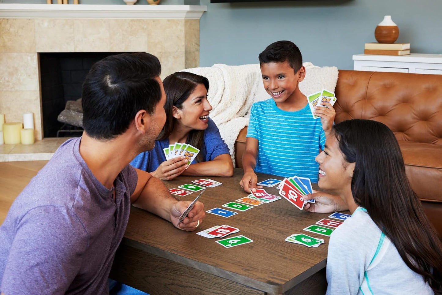 Mattel Games Skip-Bo Card Game for Kid, Adult & Family Nights, Color Blind Accessible Deck for 2 to 6 Players Ages 7+