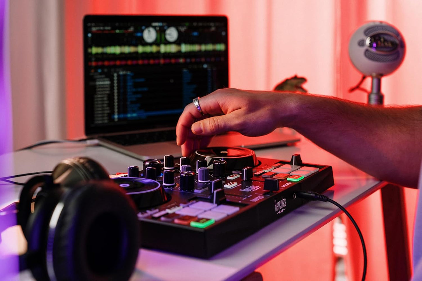 Hercules DJControl Inpulse 200 MK3 DJ Controller, 2 Deck DJ Mixer with Jog Wheels, Pads, Crossfader, Beginner DJ Equipment with Tutorials and Streaming, Compact Portable DJ Board, Compatible with PC