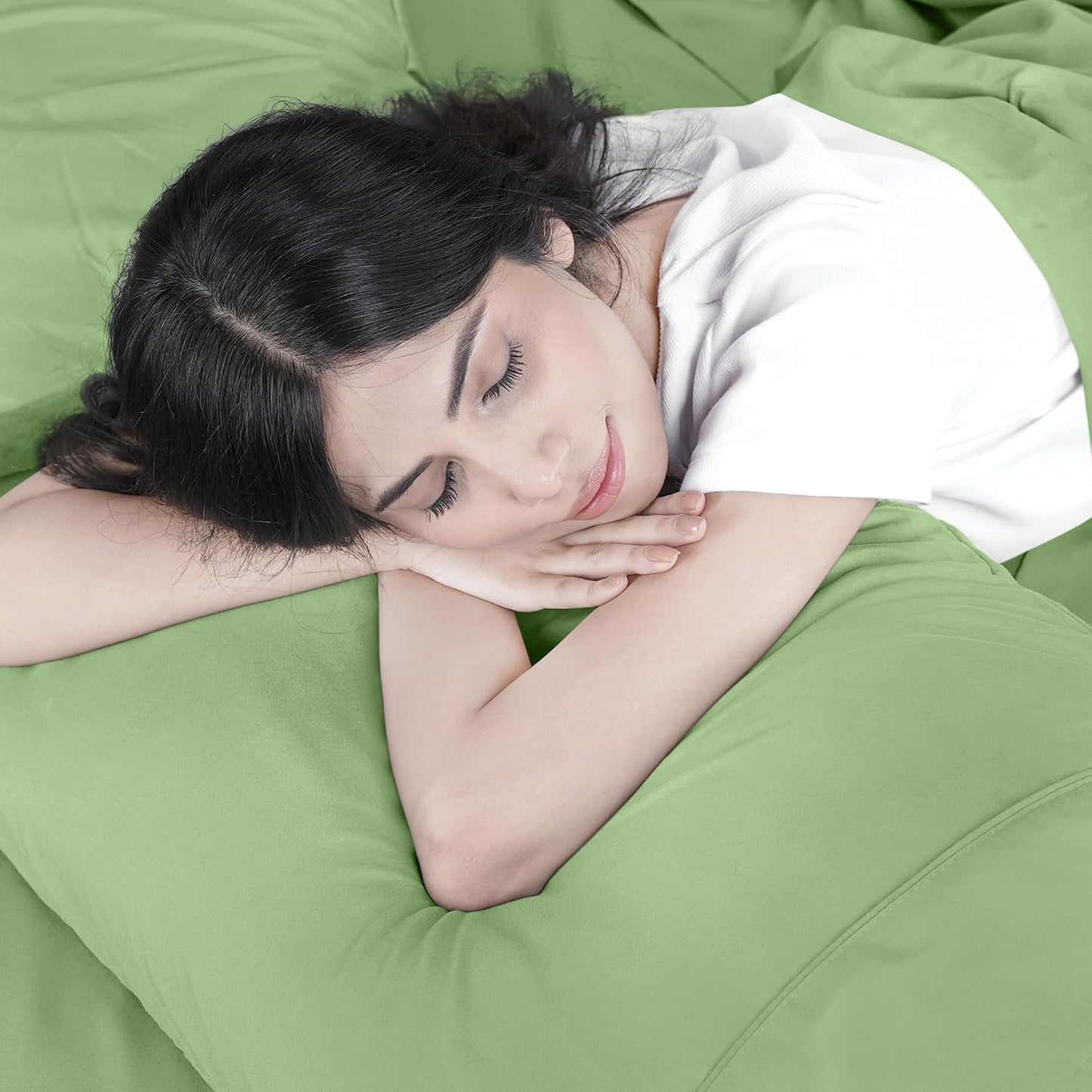 Utopia Bedding Queen Bed Sheet Set - 4 Piece Bedding - Soft Brushed Microfiber Fabric - Shrinkage & Fade Resistant - Easy Care (White)