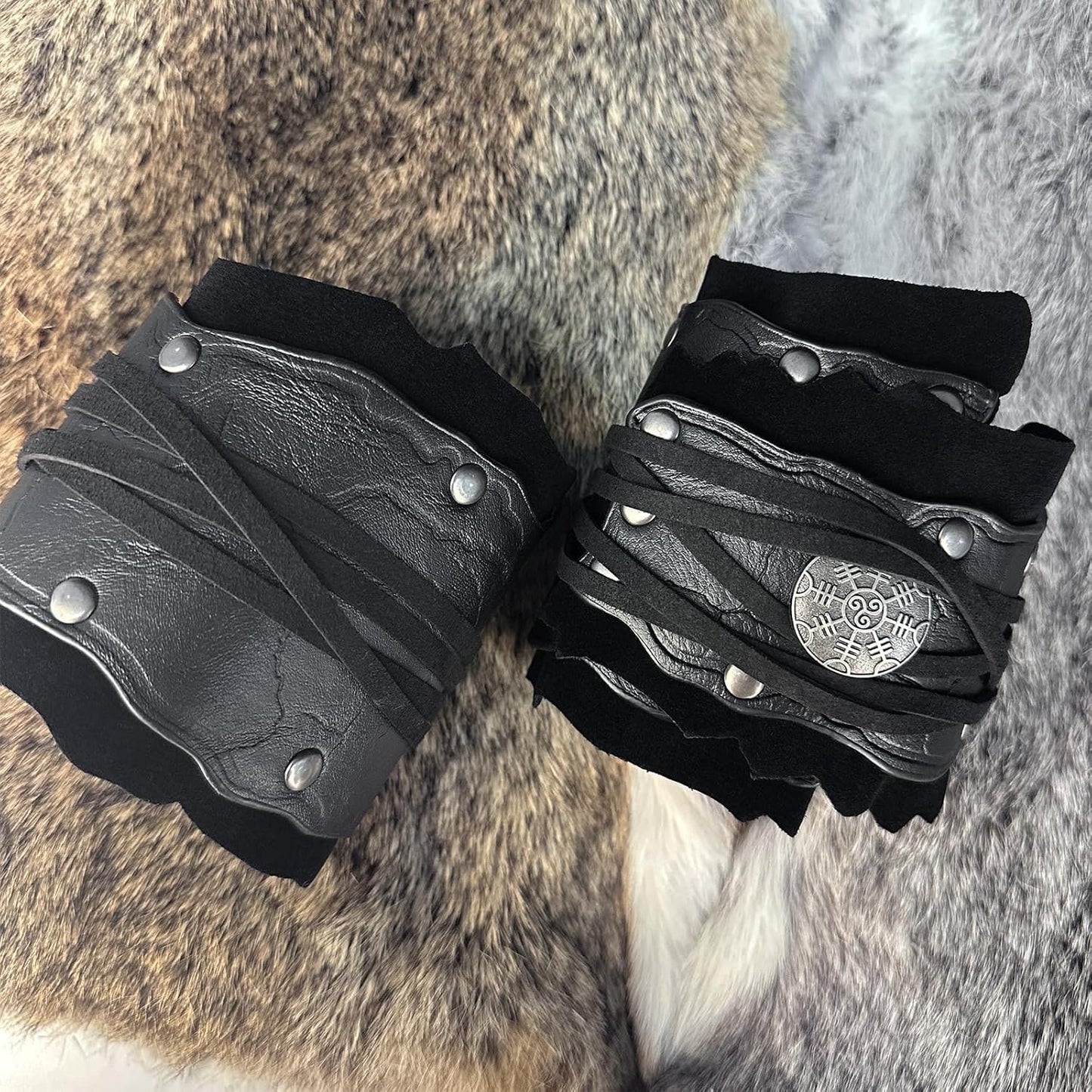 HiiFeuer Medieval Suede Arm Wraps, Renaissance Artificial Fur Bracers, Viking Wrist Band Archery Arm Guards Knight Gauntlets