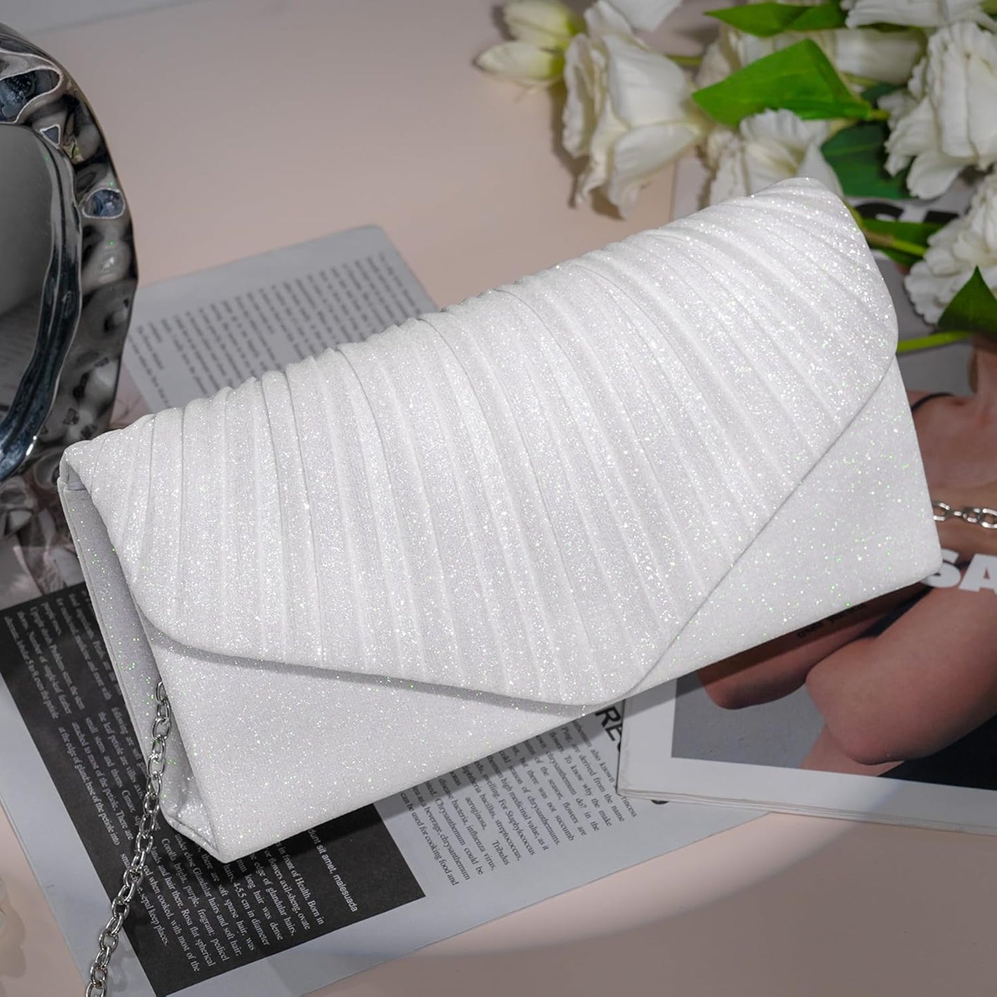 Larcenciel White Clutch Purse for Women, Elegant Pleated Evening Bags with Chain Strap, Sparkly Green Sequin Envelope Clutch Bag, Formal Shoulder Handbag for Wedding, Party, Prom, Cocktail, Date Night