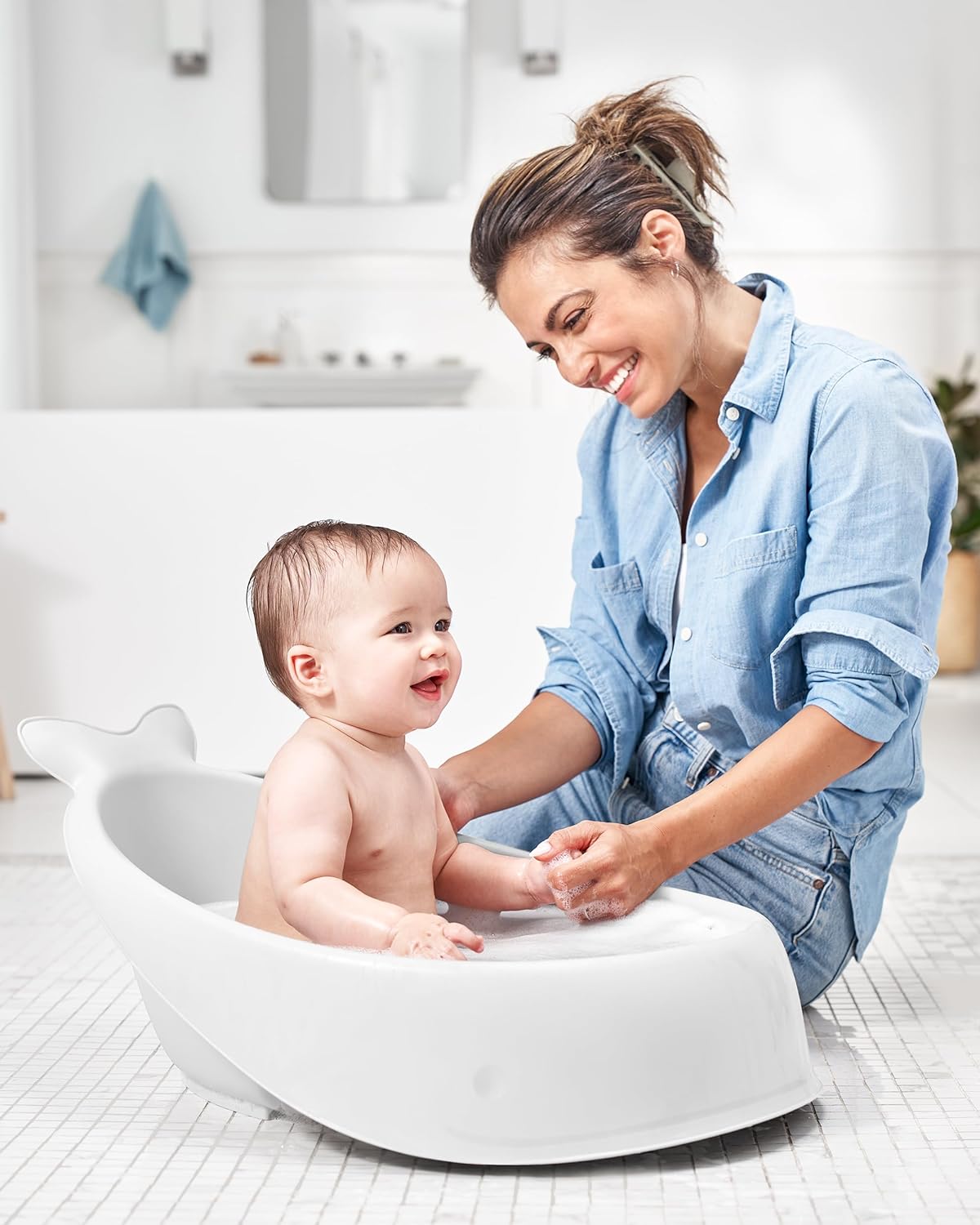 Skip Hop Baby Bath Tub, 3-Stage Smart Sling Tub, Moby, White - PuriLite