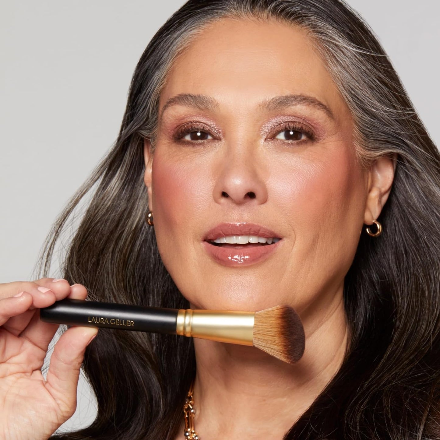 LAURA GELLER NEW YORK Dual-Ended Blush + Bronzer Brush - Blush Bronzer Contour Face Makeup Brush